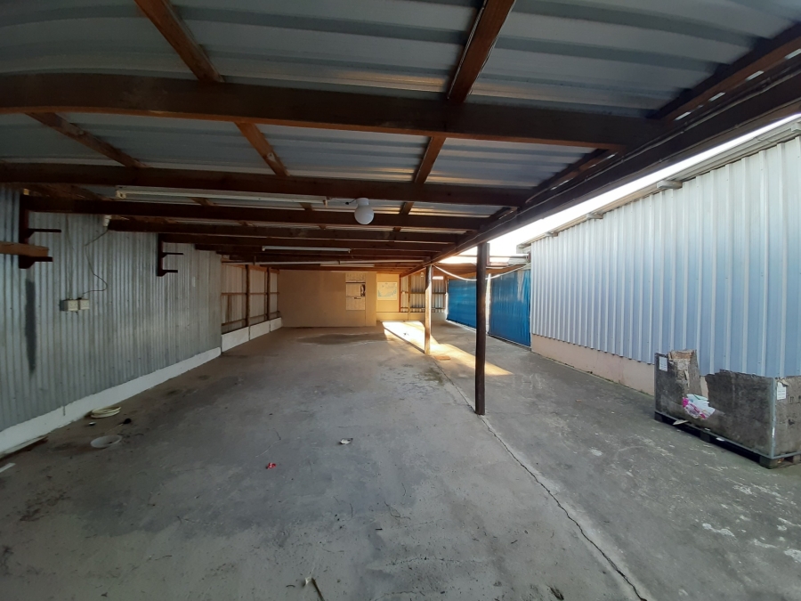 10 Bedroom Property for Sale in Cove Ridge East Eastern Cape